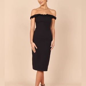 Petal and Pup Off The Shoulder Florez Midi Dress